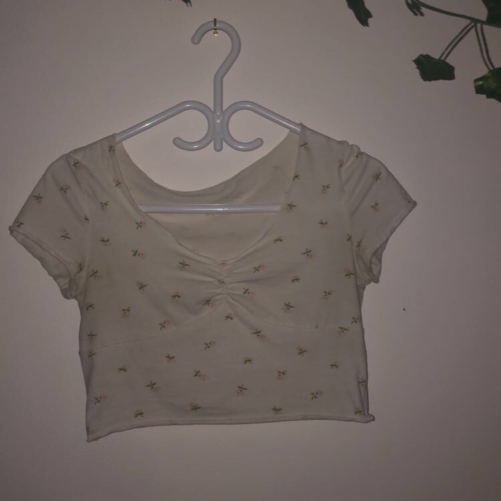 Floral White crops tops